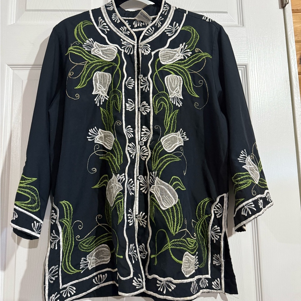 The Emporium Embroidered Navy Tunic with White and Green Embroidery